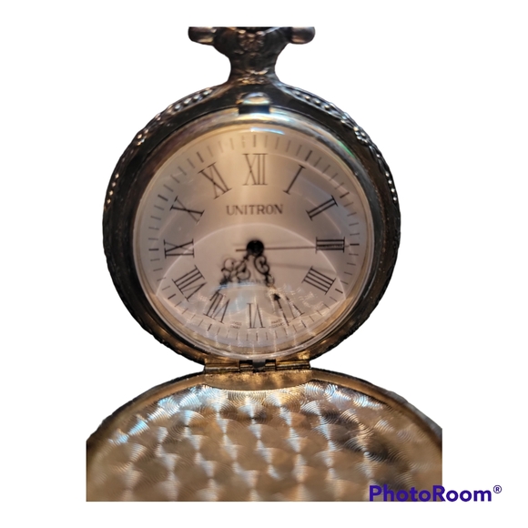 Vintage Geneva Railroad Train Engraved Filigree Pocket Watch Silver Ornate - Picture 4 of 4